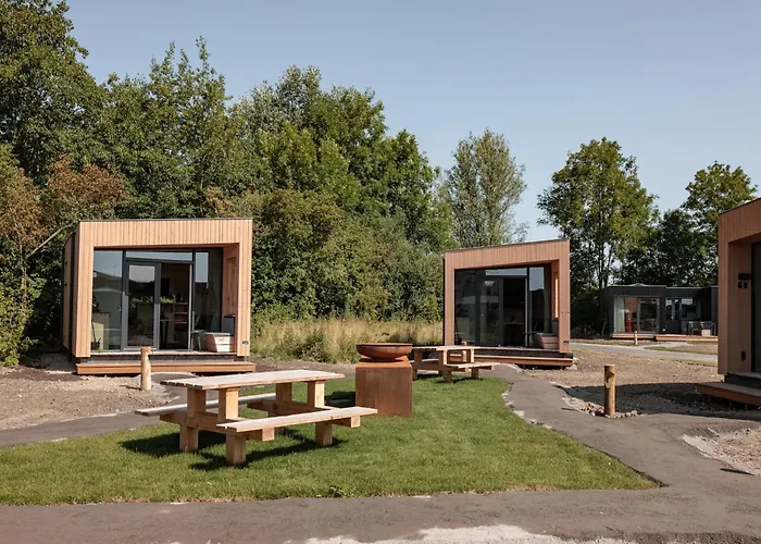 Cleverly Decorated Tiny House, On A Holiday Park 1 Km From The Beach